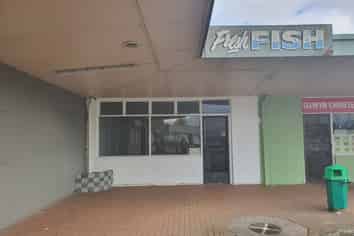 Compact Retail in Suburban Shopping Centre