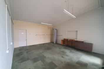 Compact Retail in Suburban Shopping Centre