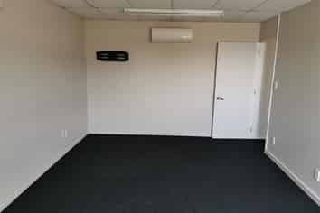 Profile and Sun on Hayton