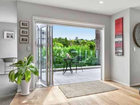 33B Bleakhouse Road, Howick