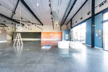 Oustanding Corner Exposure