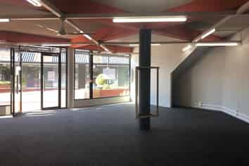 Station yourself on Station