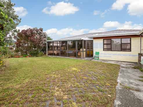 109 Hurndall Street East, Maungaturoto