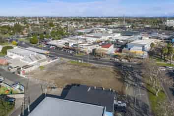 Town centre commercial opportunity