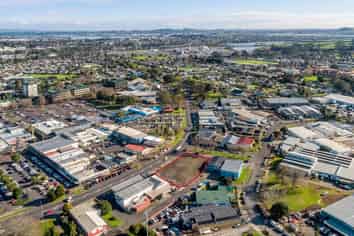 Town centre commercial opportunity