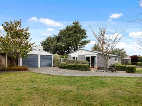 1 Azalea Close, Templeton