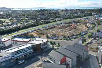 BRAND NEW RETAIL & OFFICE IN BOOM LOCATION