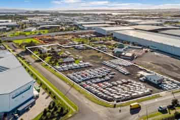 Rare yard opportunity in sought after location