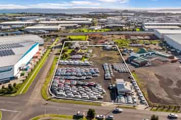 Rare yard opportunity in sought after location