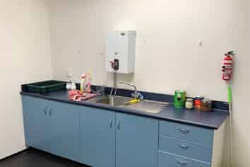 Central Nelson quality office