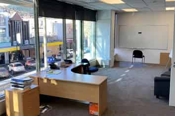 Central Nelson quality office