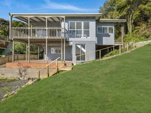 99 Kawakawa Bay Coast Rd, Kawakawa Bay