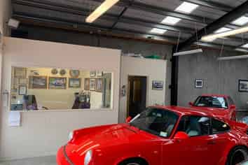 211sqm Showroom/ Office/ Warehouse - Central CBD