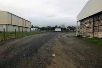 Metalled Yard In Shannon For Lease