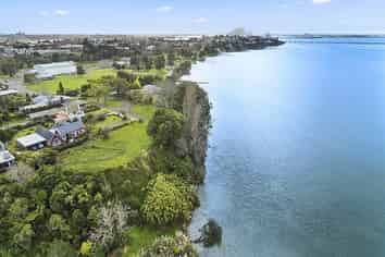 2 Eleventh Avenue, Avenues