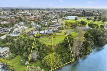 2 Eleventh Avenue, Avenues