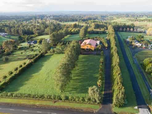 Tilt slab building, Priced to sell