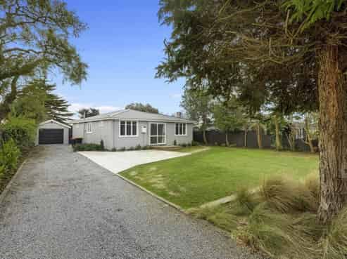 1275 Main North Road, Waikuku