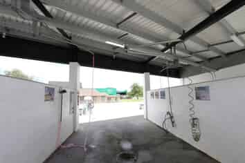 Live on top money maker