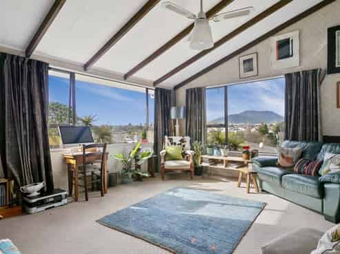 2/20 Pitiroi Street, Nukuhau