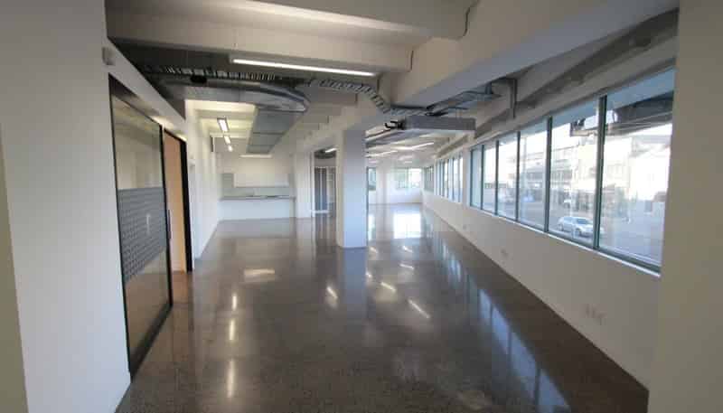 25 Broadway, Newmarket