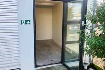 Affordable Compact High Stud Warehouse