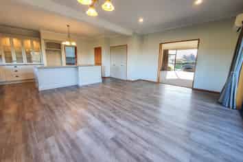 350 Pages Road, Gleniti