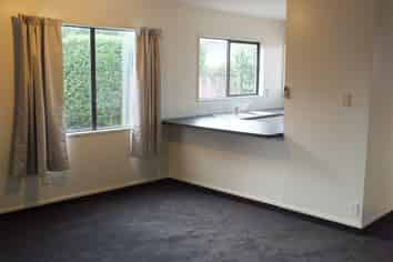 2/10 Dilworth Street, Riccarton