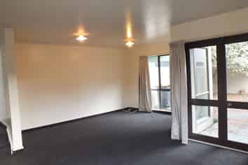 2/10 Dilworth Street, Riccarton