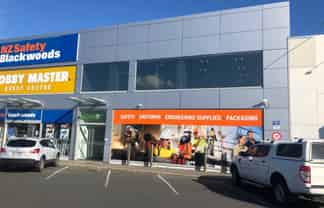 325sqm first floor office w/ excellent exposure