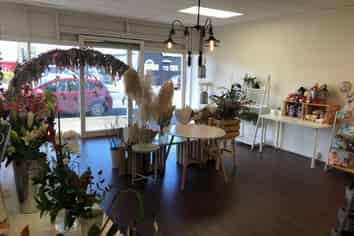 Trendy road front retail in Onehunga