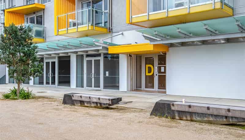 Retail 16/7 Rose Garden Lane, Albany