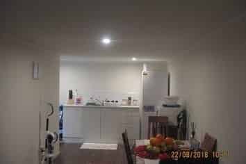 1/53 West Coast Road, Glen Eden