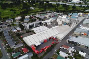 Large industrial facility