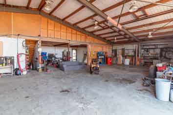 Inner-city light industrial workshop and office