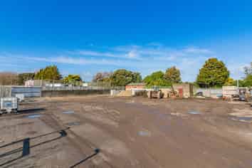 Inner-city light industrial workshop and office