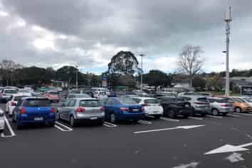 SUNNYNOOK SHOPPING CENTRE OPPORTUNITY