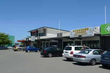 Vacant Retail/Office and Storage