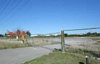 Industrial space with frontage on to Rakaunui Rd