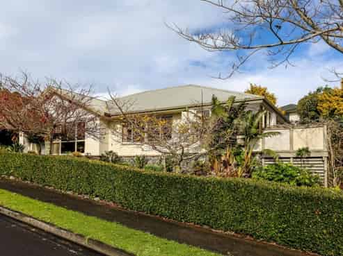 1 Orlando Close, Frankleigh Park