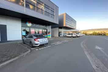 Showroom/Offices with Parking