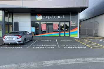 Showroom/Offices with Parking