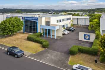 Freehold Standalone Building! - 835m²