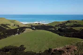 1549 Whaanga Road, Raglan