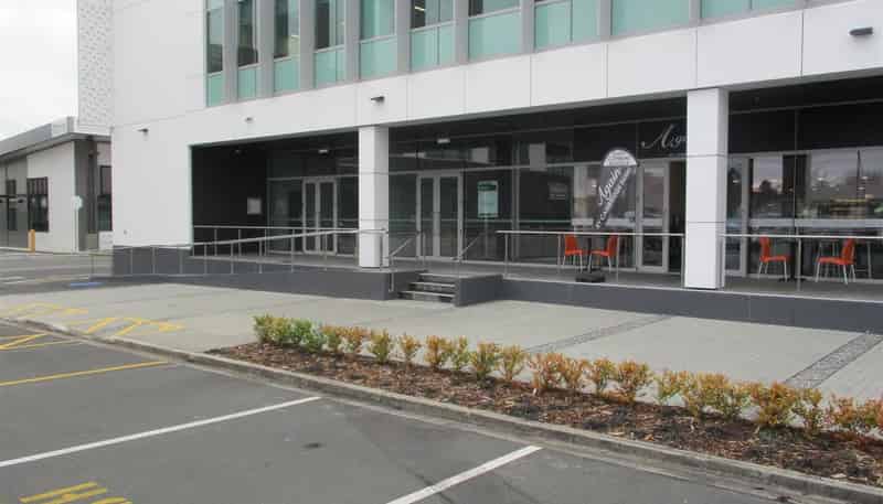 21 Home Straight, Te Rapa