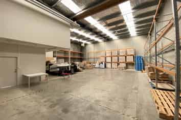 Tidy unit - Airport Oaks