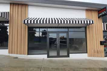 BRAND NEW RETAIL IN CENTRAL SILVERDALE