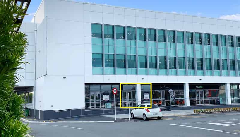 8/21 Home Straight, Te Rapa