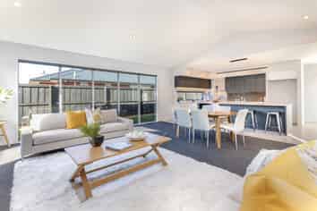 9 Picadilly Avenue, Casebrook