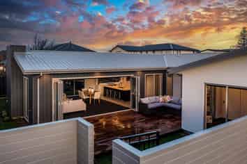 9 Picadilly Avenue, Casebrook